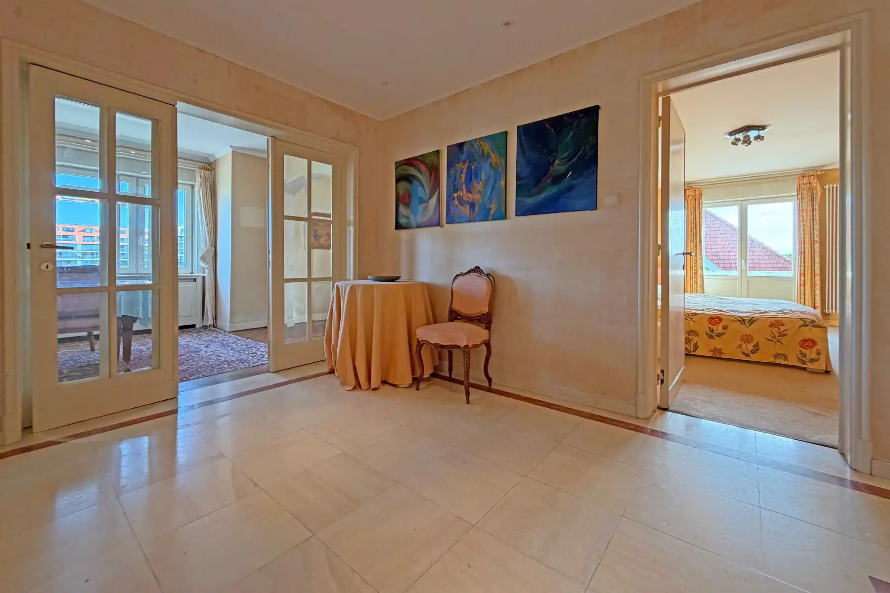 Te renoveren appartement aan het Zegemeer te Knokke foto 6