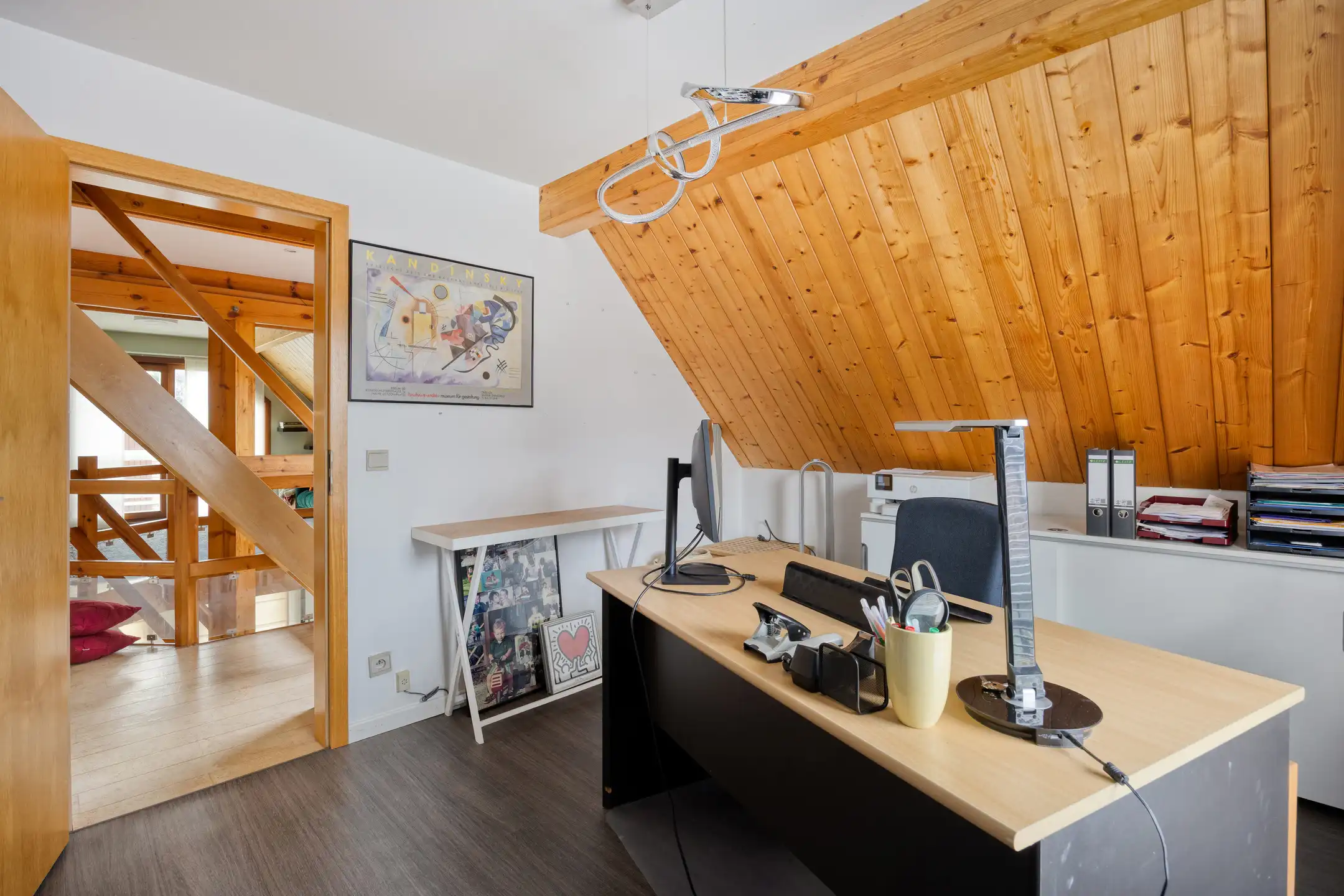 Energiezuinige woning met 5 slaapkamers & tuin op toplocatie foto 15