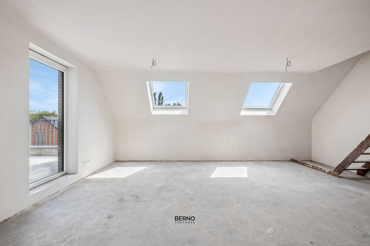 Ruim nieuwbouwappartement (6% BTW) met zonnig terras foto 3