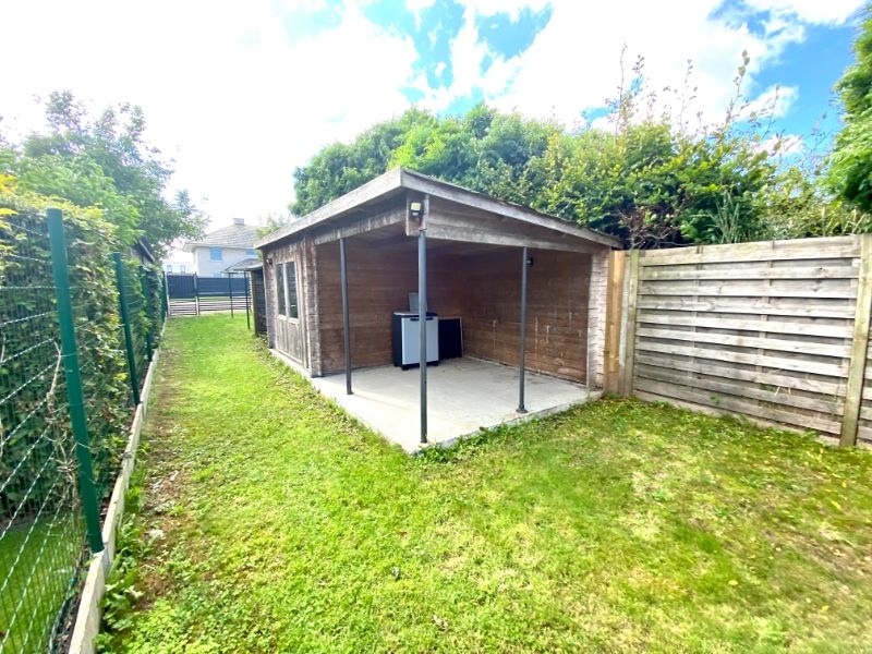 Moderne rijwoning met 2 slaapkamers, tuin en parkeerplaats foto 14