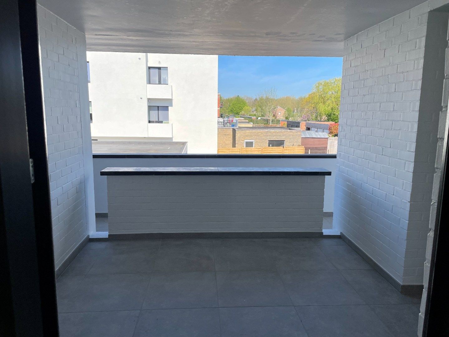 Volledig vernieuwd appartement in centrum Zwijnaarde foto 15