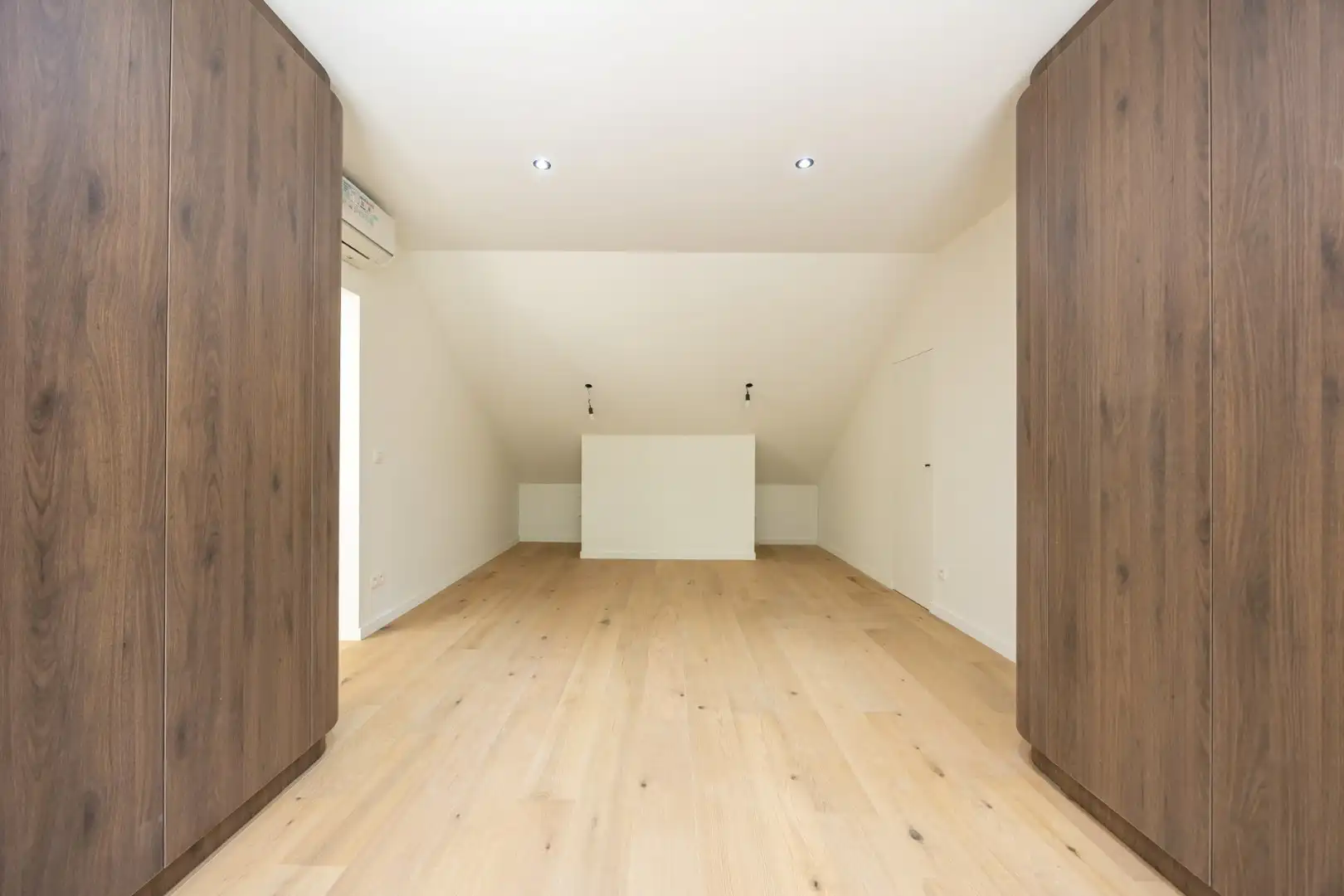 Rustig gelegen eniergiezuinige instapklare luxueuze villa op een West-perceel van 2.198 m² te Zoersel foto 17