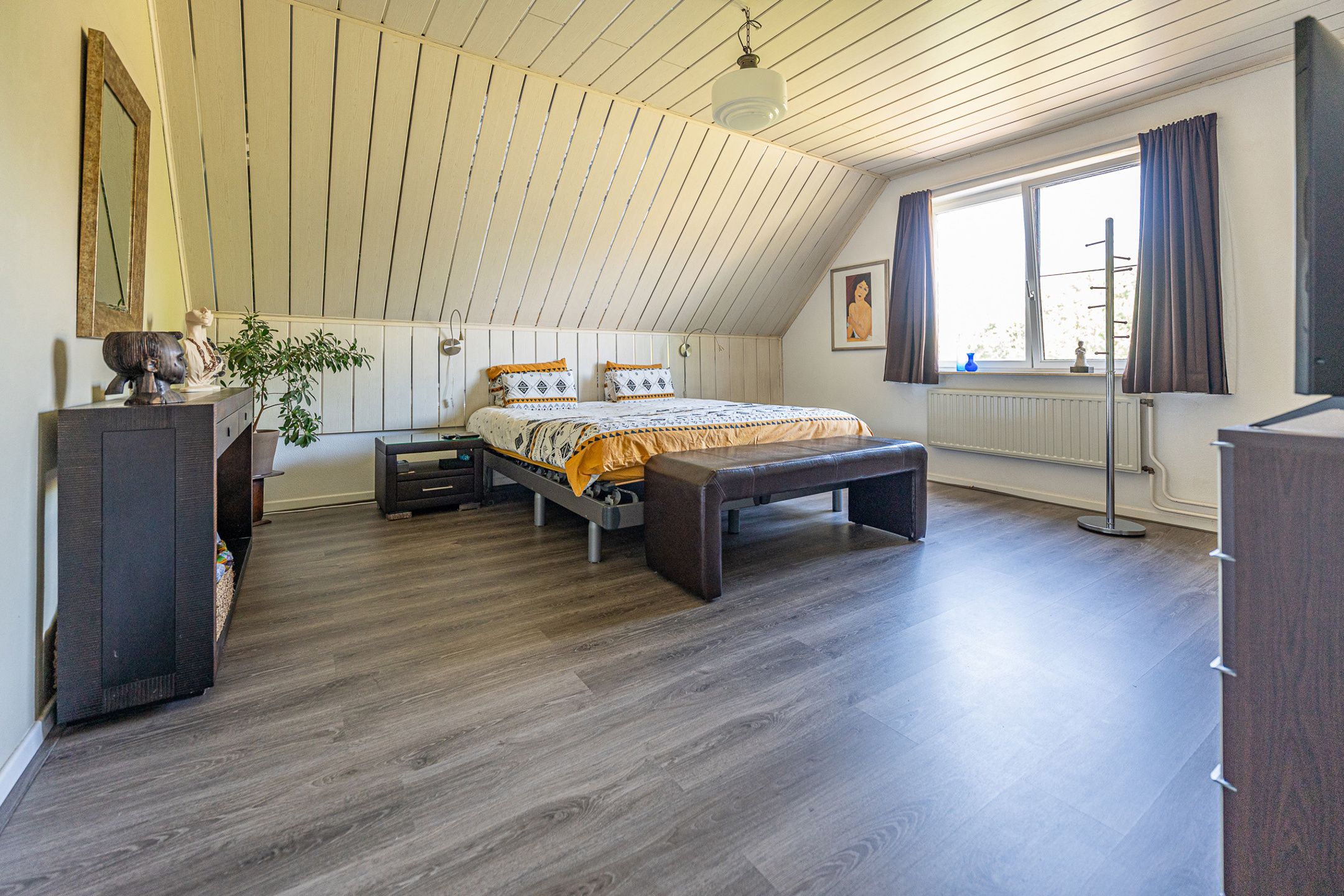 Ruimte, rust en een toplocatie: deze woning heeft het allemaal! foto 16