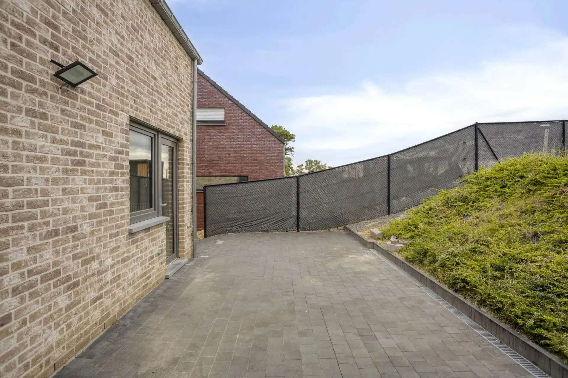ENERGIEZUINIGE RECENTE WONING MET 4 SLAAPKAMERS MET GARAGE IN GINGELOM foto 13