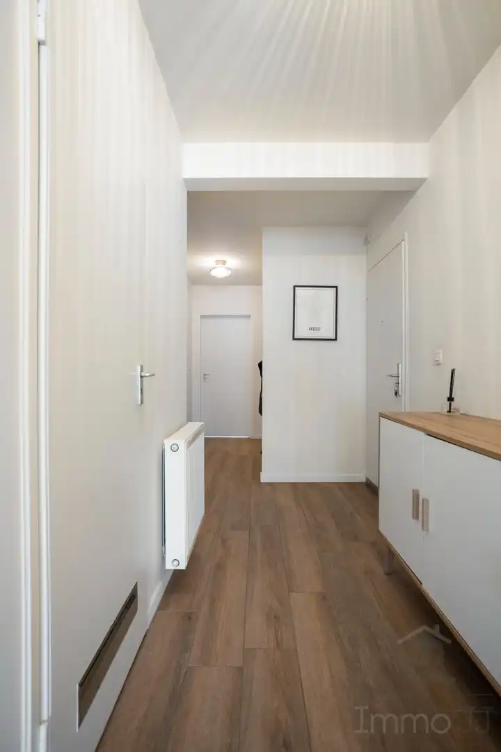 Gerenoveerd gelijkvloers appartement foto 8