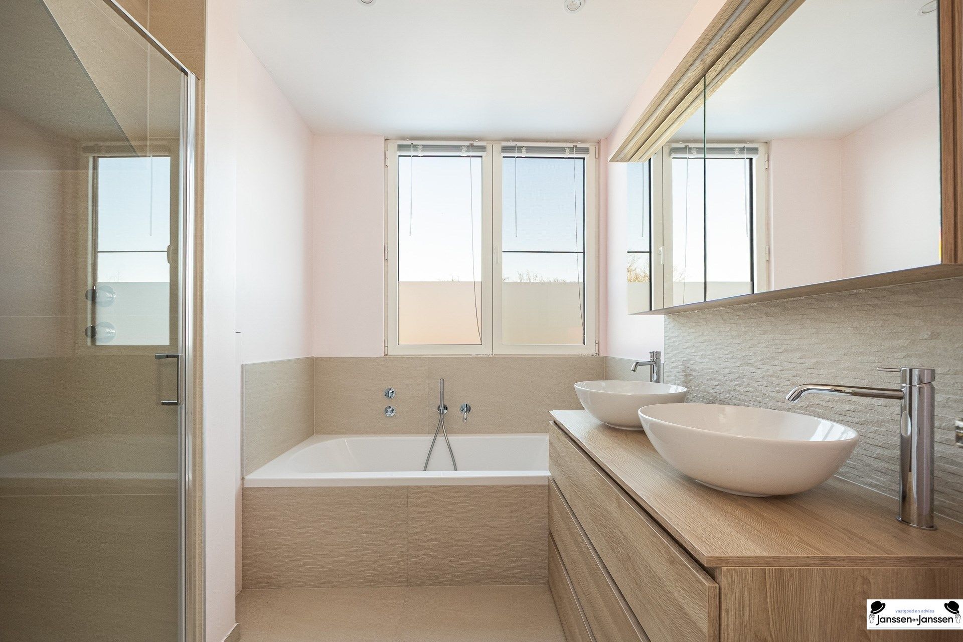 Mooie ruime woning met EPC B in gewilde wijk in Schoten foto 21