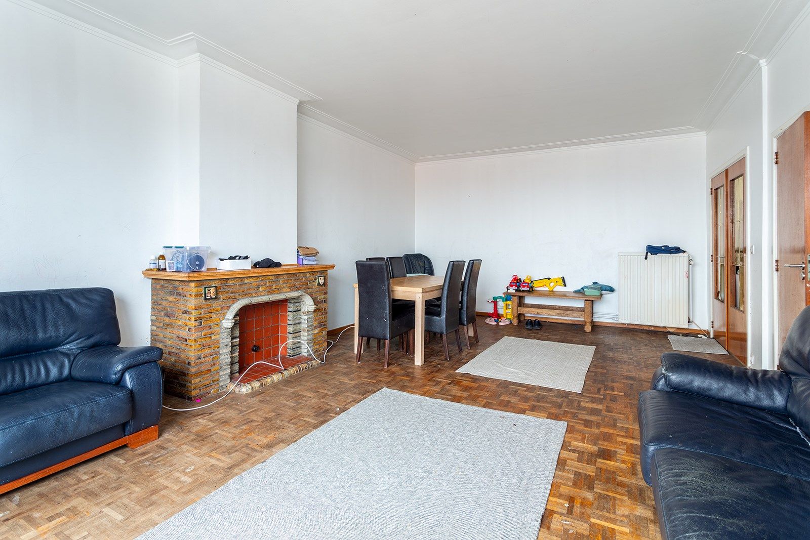 Instapklaar en ruim appartement met 2/3 slpks en terras foto 8