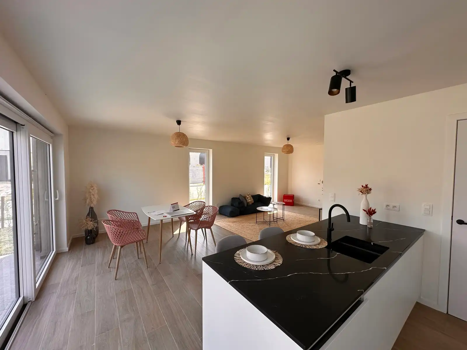 Laatste instapklare woning te koop! foto 8