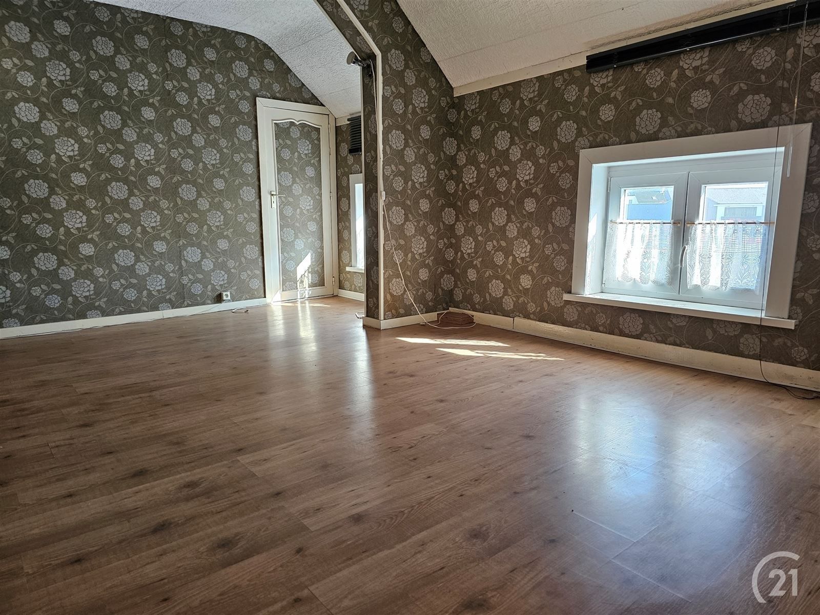 Centraal gelegen woning met 4 slaapkamers en tuin foto 14