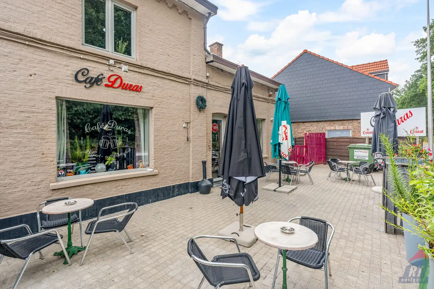 Handelshuis met dorpscafé en woongelegenheid vlakbij het kasteel van Duras foto 16