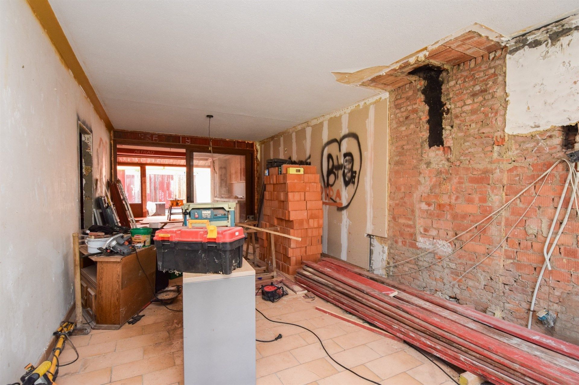 Centraal gelegen gebouw met handelsgelijkvloers en mogelijkheid tot woonst foto 11
