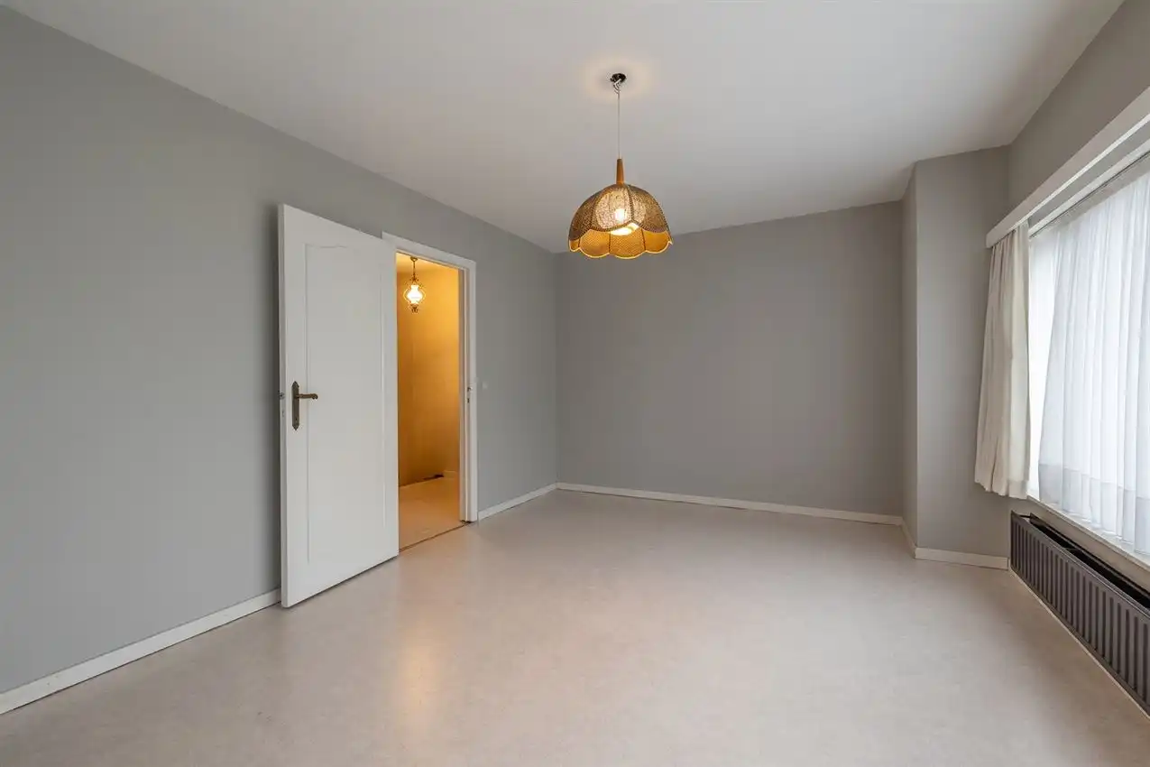 Stadswoning met 2 slk en ruimte inpandige garage foto 18