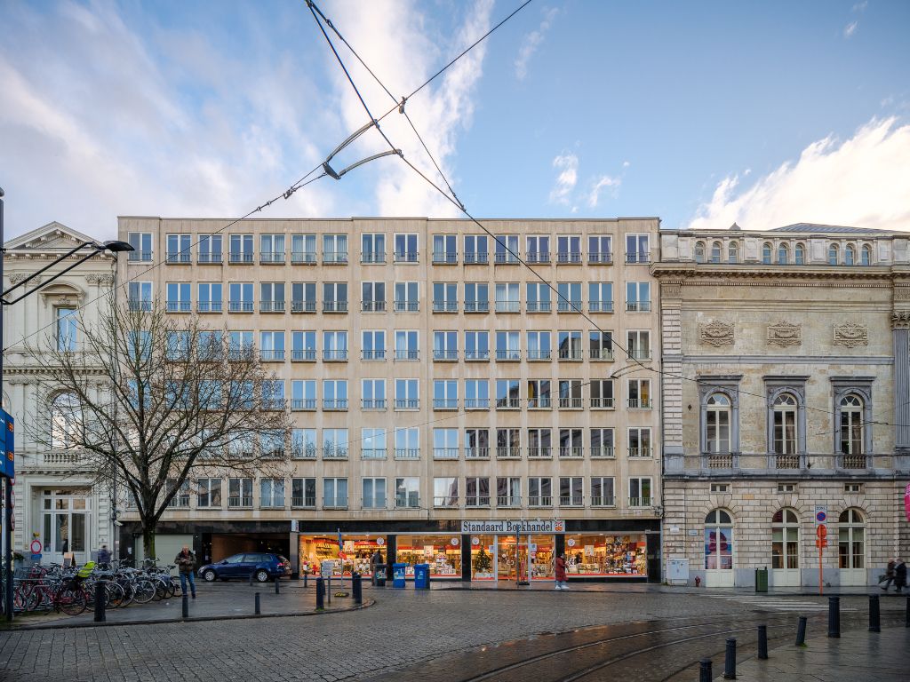 Lichtrijk 3-slaapkamer appartement met zicht op de Ketelvest foto 2