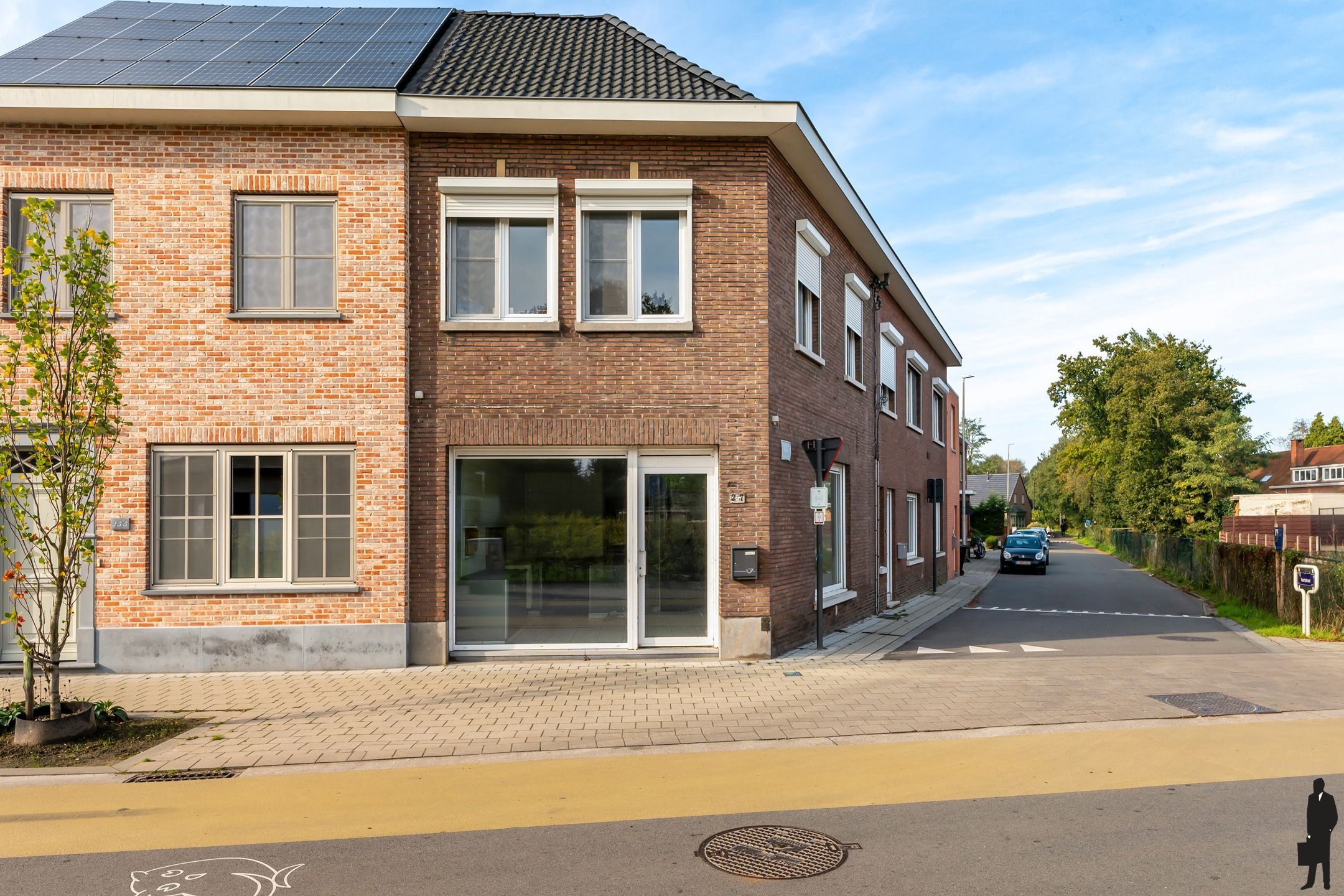 Ruim appartement met mogelijkheid tot kantoor/vrij beroep! foto 19