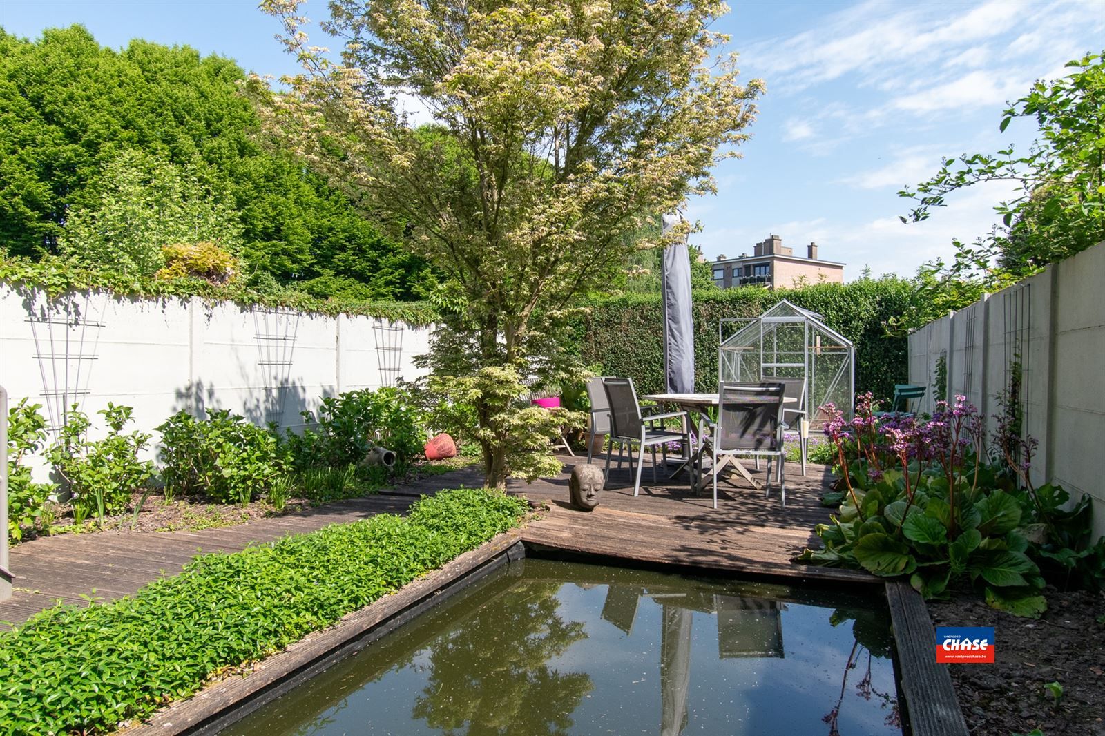 Bel-étage met 3 slaapkamers, garage en tuin foto 3