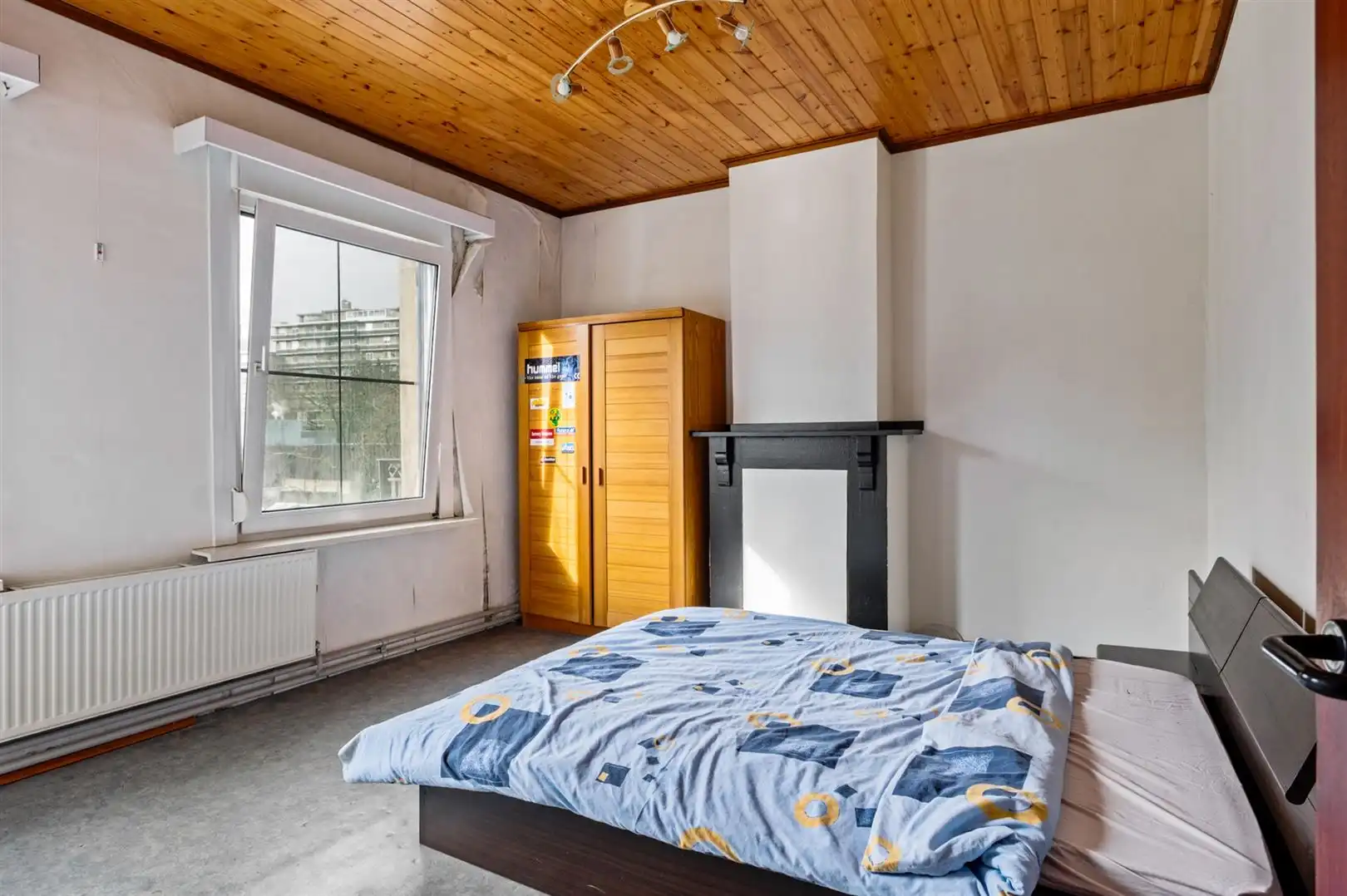 Te renoveren gezinswoning met 4 slaapkamers in dorpskern. foto 12