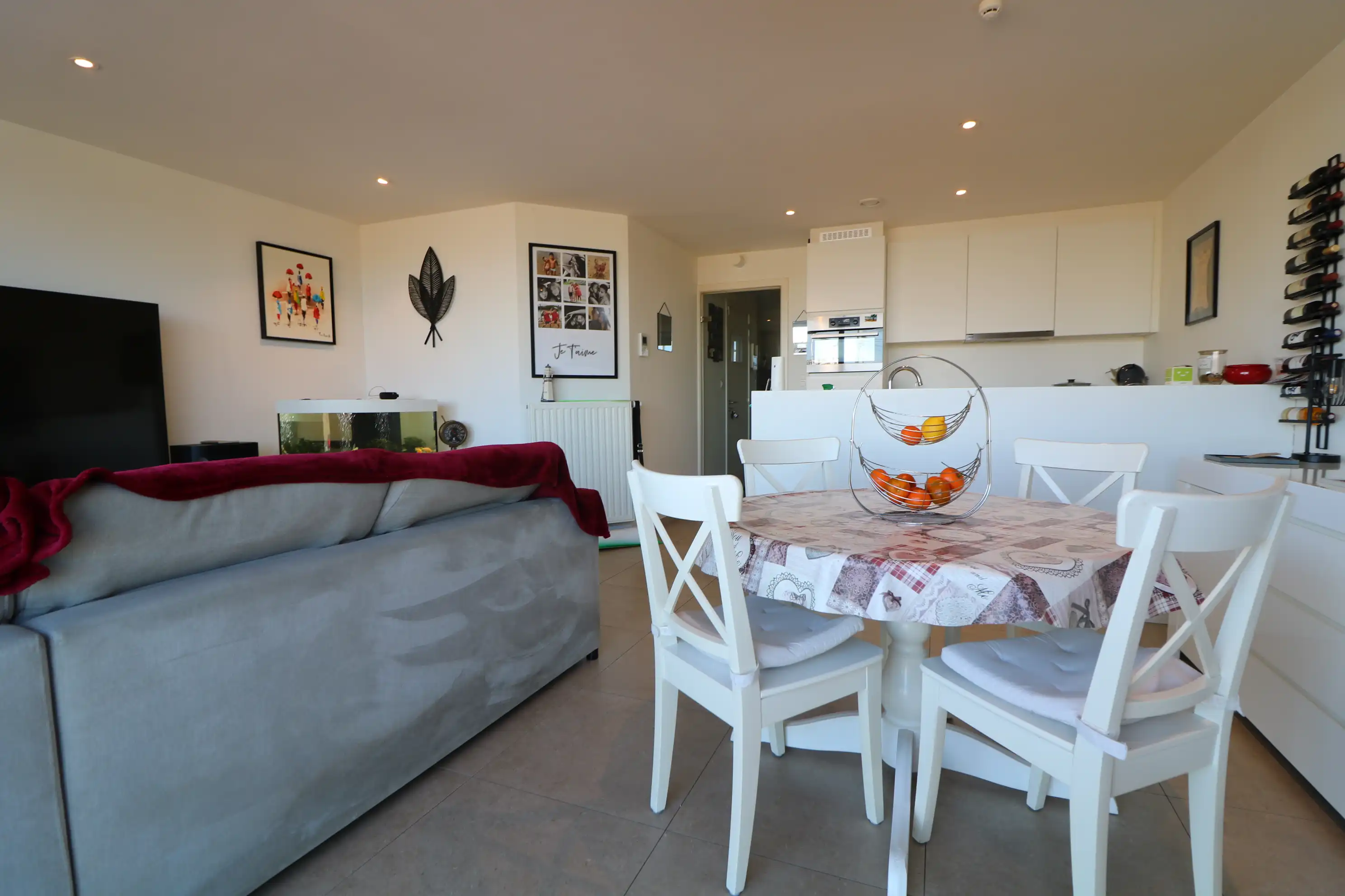 Instapklaar appartement met 2 slaapkamers en zicht op de jachthaven.  foto 2