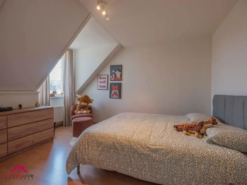 Meergezinswoning in gesloten bebouwing foto 63