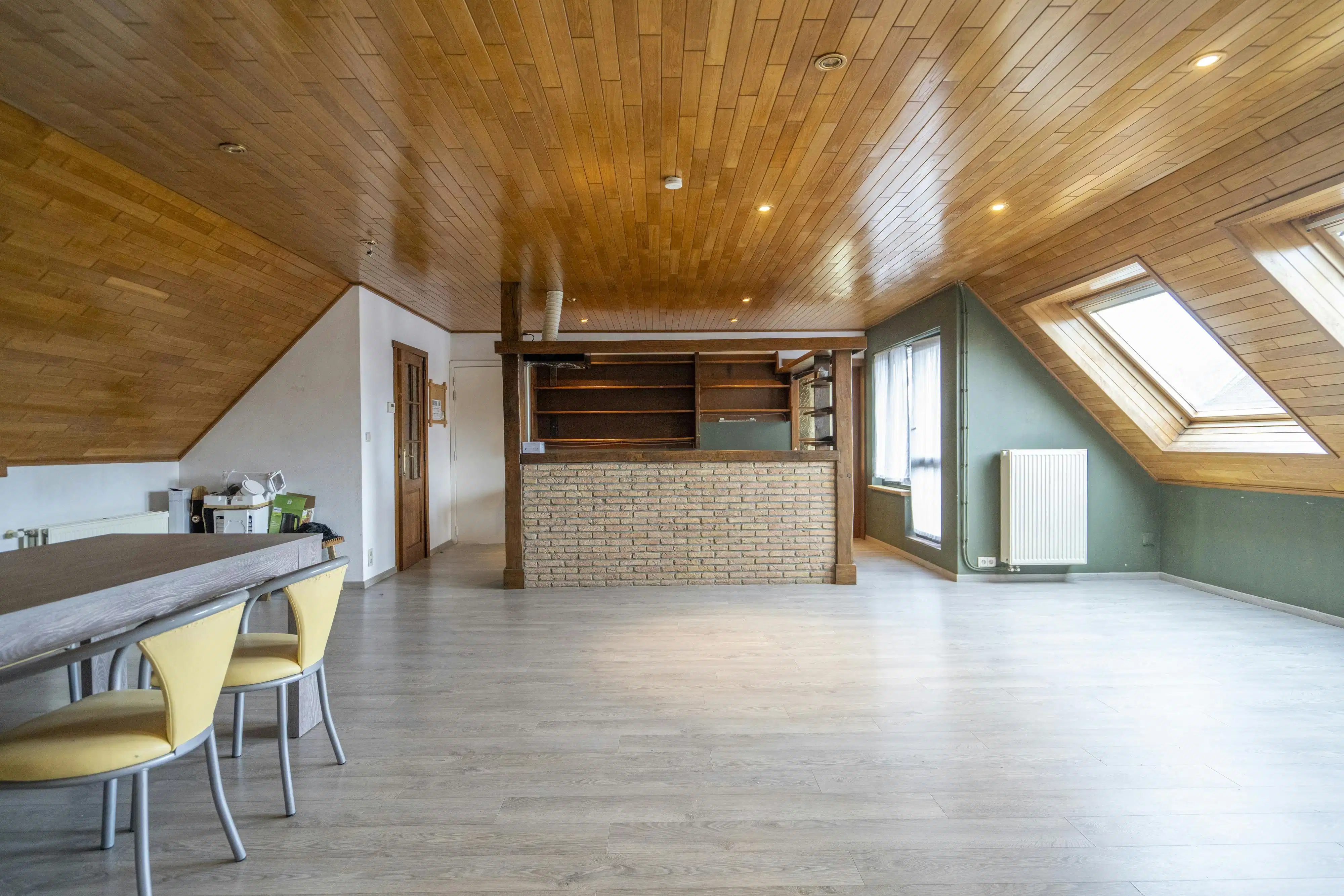 Commercieel interessant pand met woonst in Rekkem foto 5