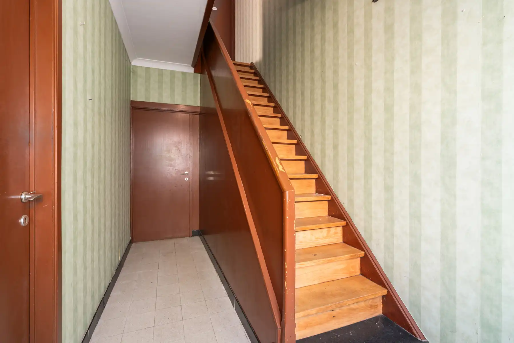 Te renoveren woning aan de scheldepromenade foto 5