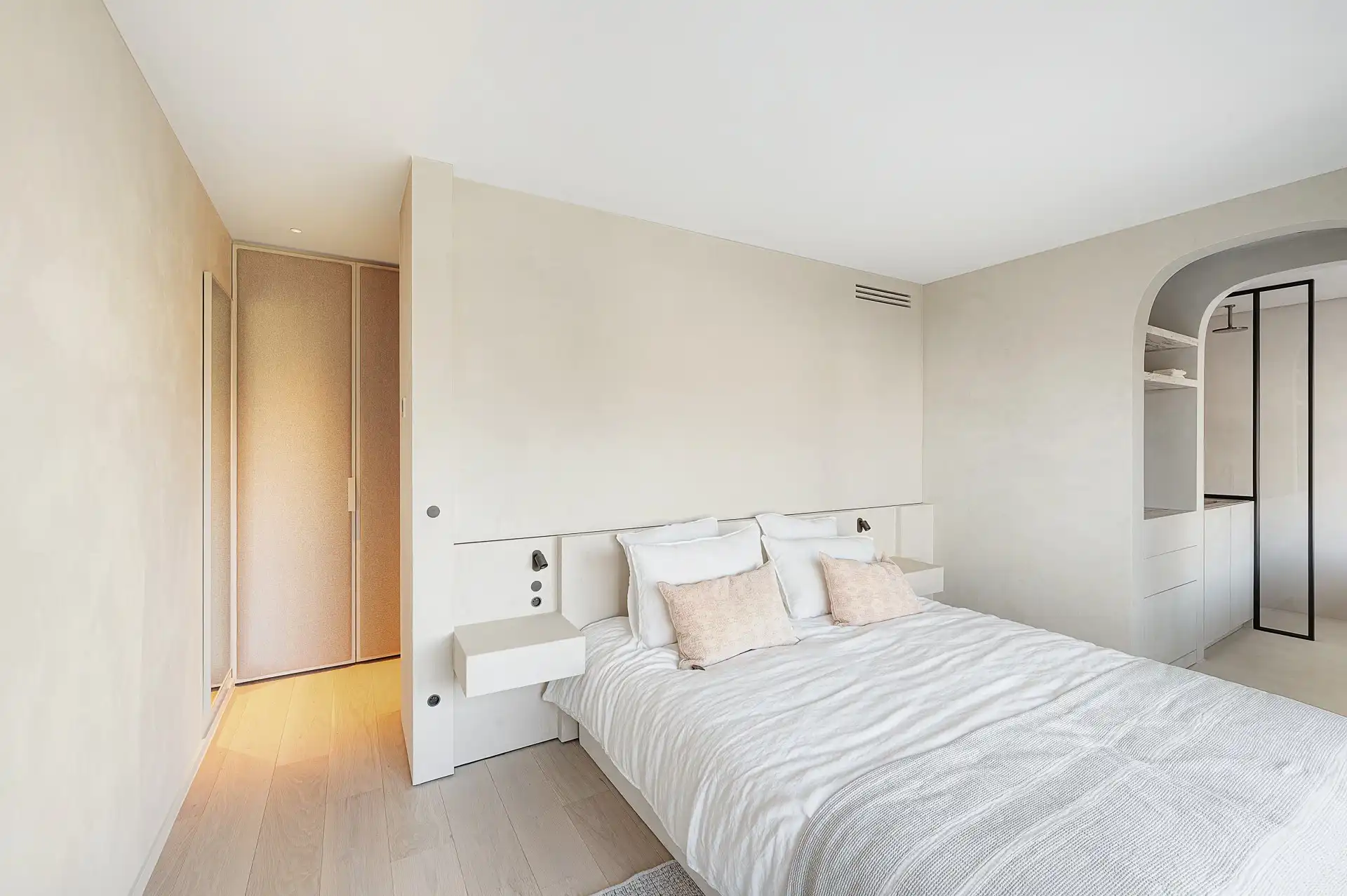 Exclusieve, luxueus gerenoveerde villa op topligging in Duinbergen, vlakbij zee foto 42