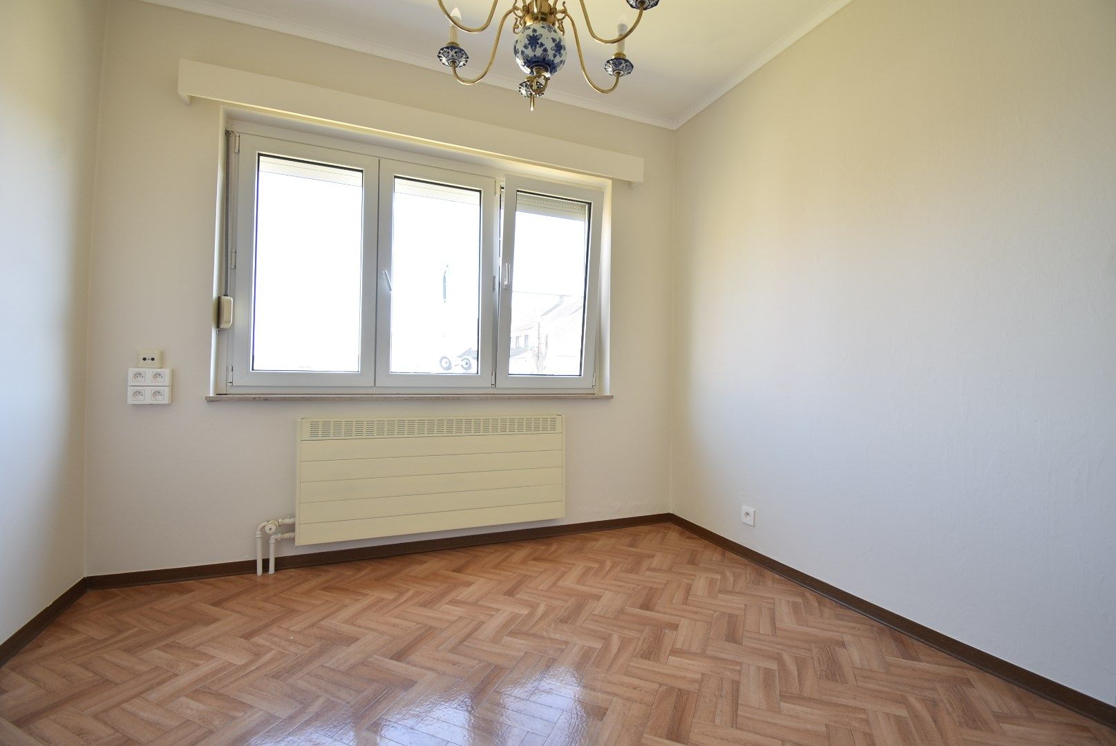 ** WACHTLIJST VOLZET **Verzorgde vrijstaande woning met 3 slaapkamers vlakbij centrum Hoeselt foto 21