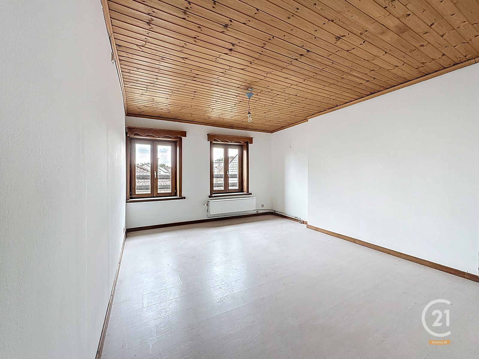 2 slks - instapklaar met terras/koer foto 12