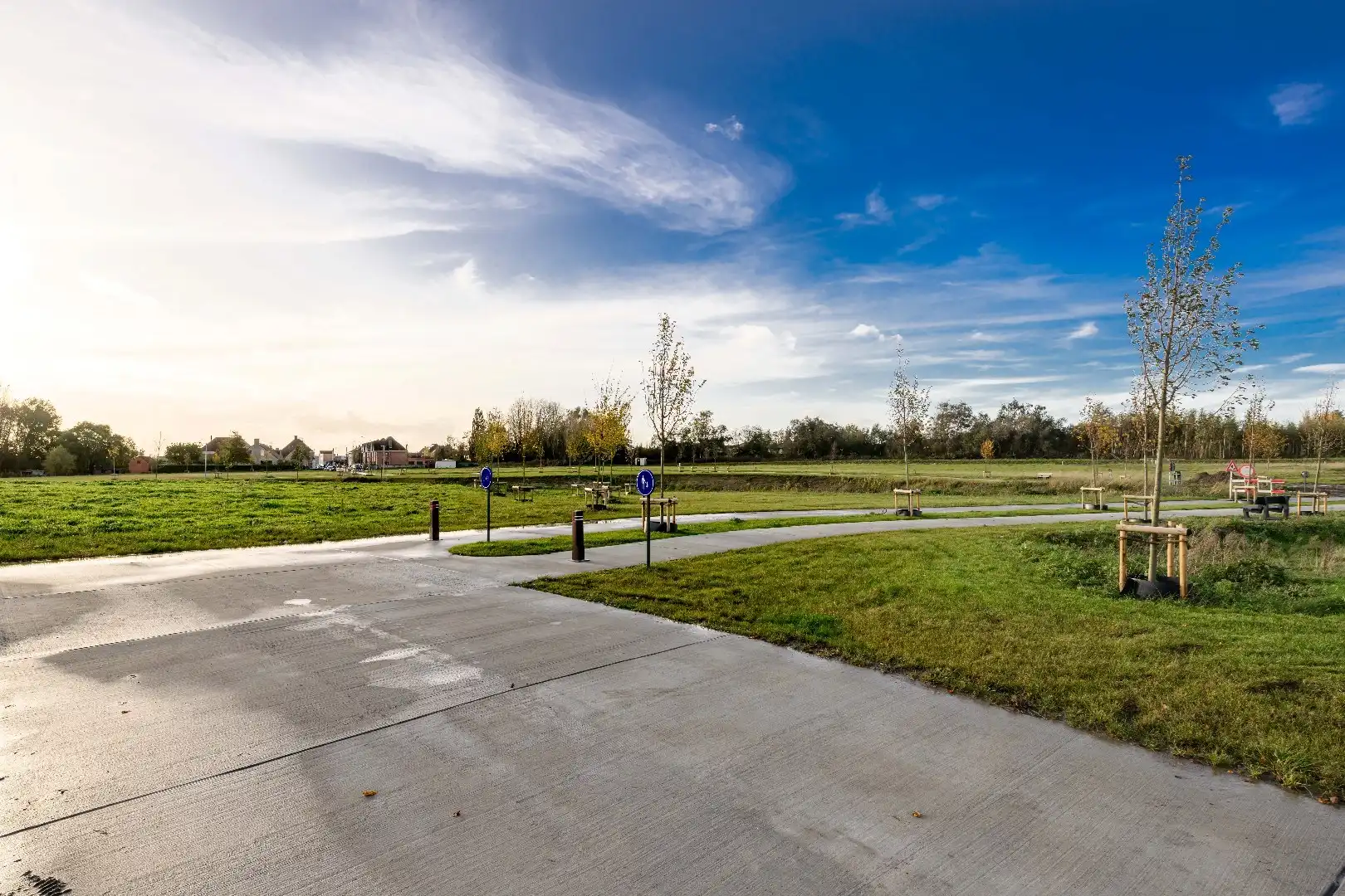 PERCEEL BOUWGROND VOOR HALF OPEN BEBOUWING 600 m² foto 4