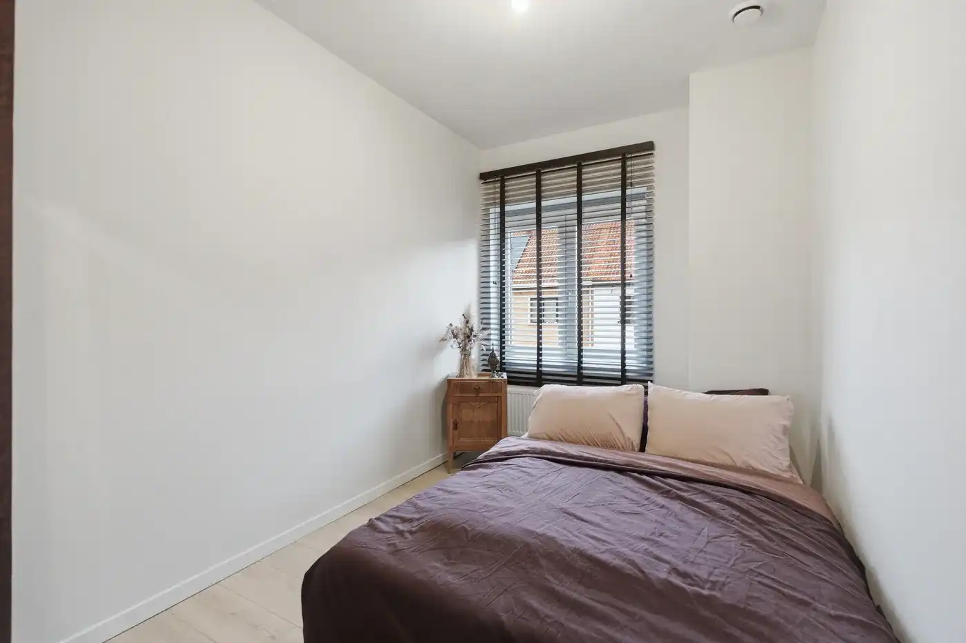 GERENOVEERDE WONING MET 3 SLAAPKAMERS EN GARAGE foto 9