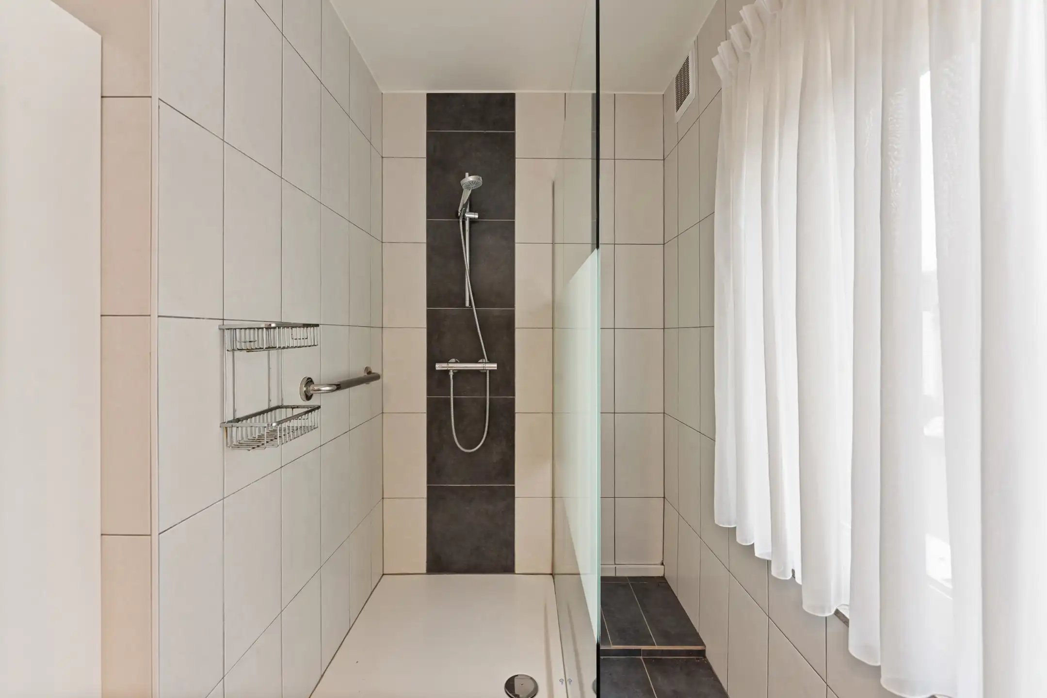 Halfopen woning op 3a58 in het prachtige Kanne foto 12