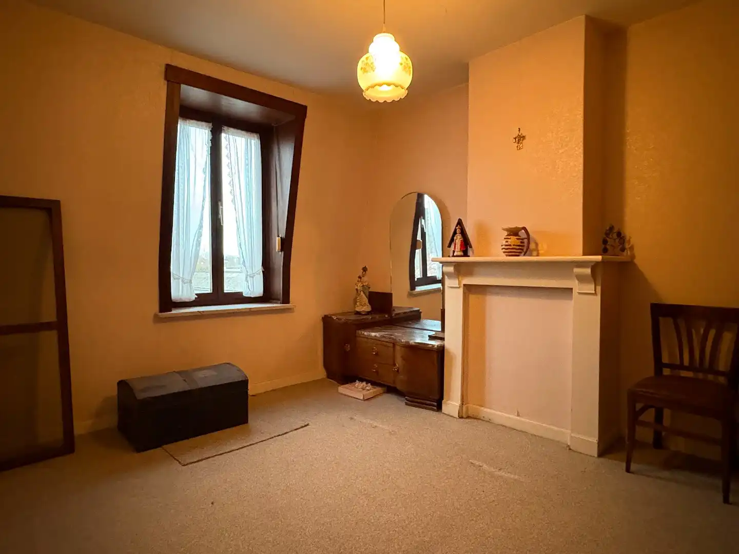 Te renoveren woning te koop in Harelbeke met uitweg.  foto 9