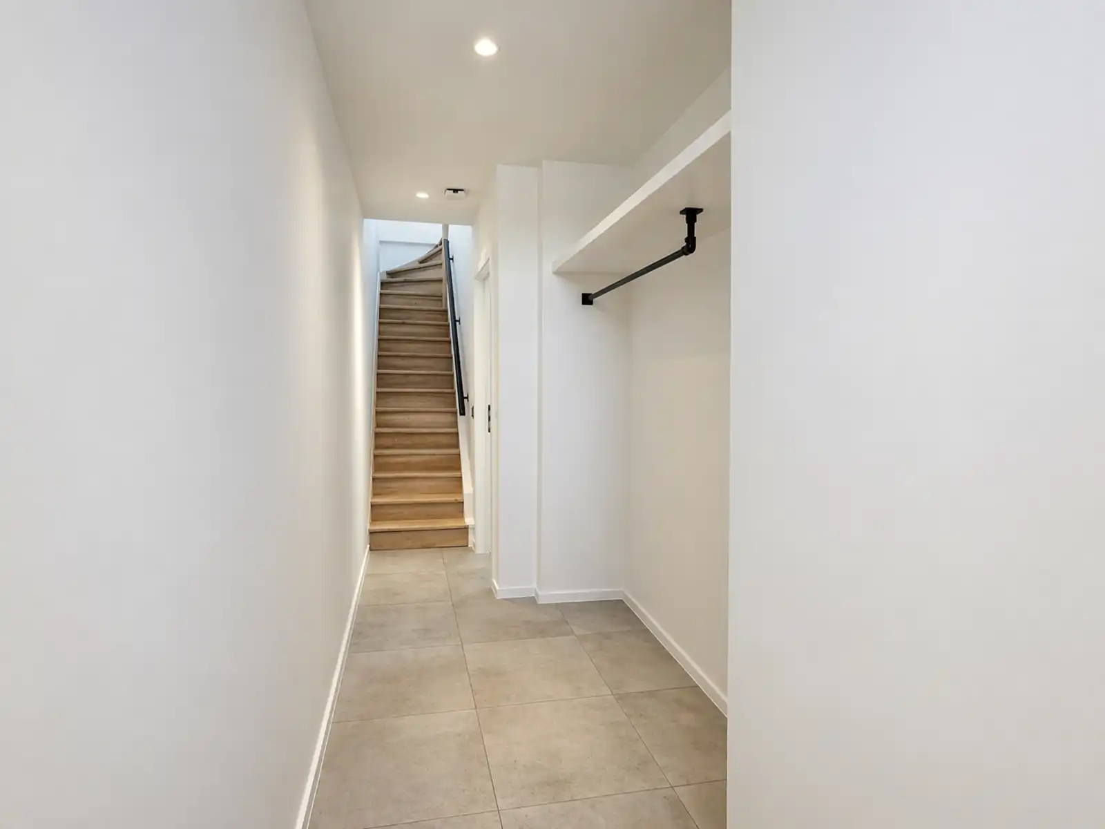 Gerenoveerde woning met 3 slpk foto 6