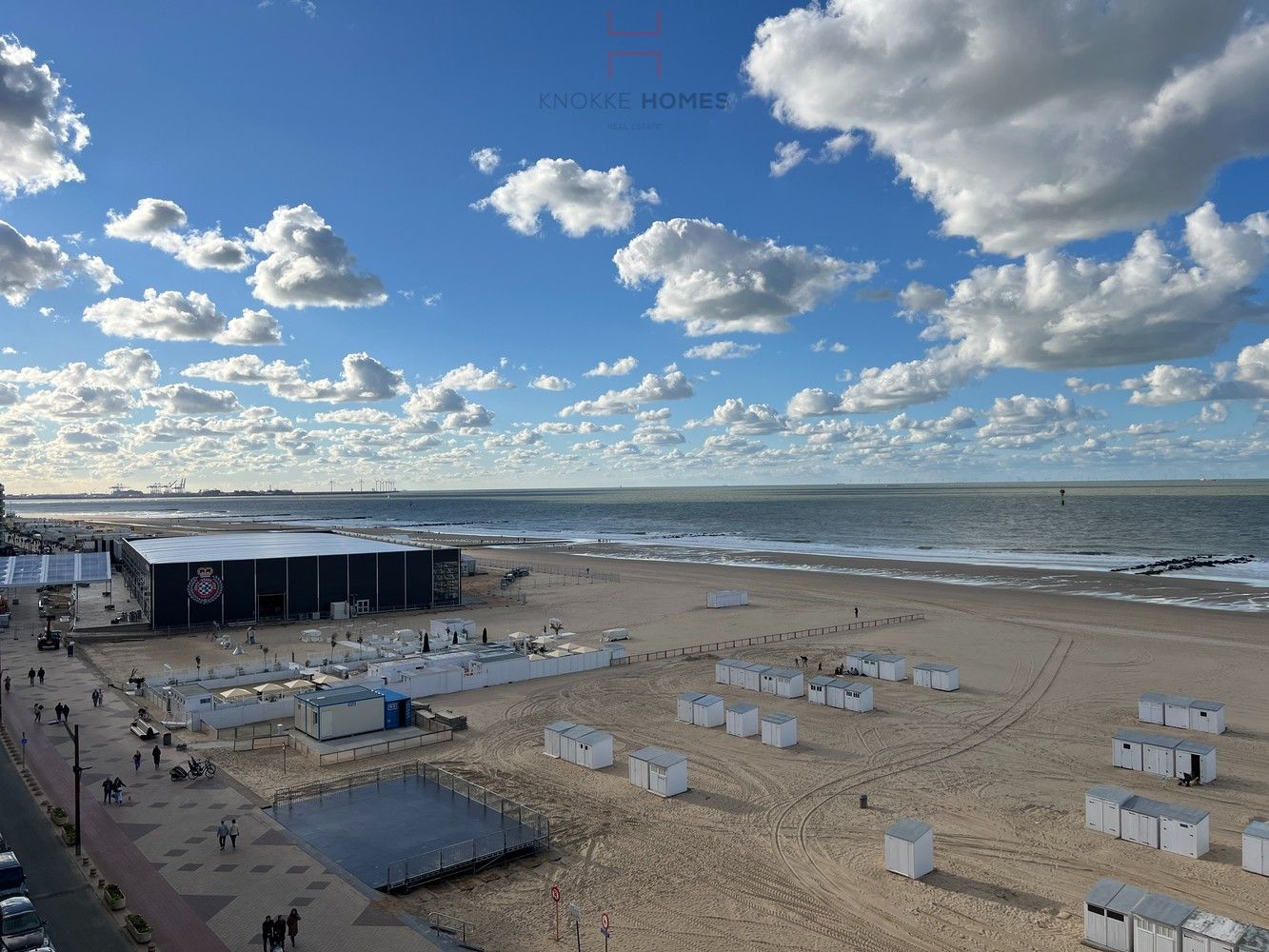 Mooi dakappartement met terras uitgevend op de Zeedijk van het Zoute foto 10