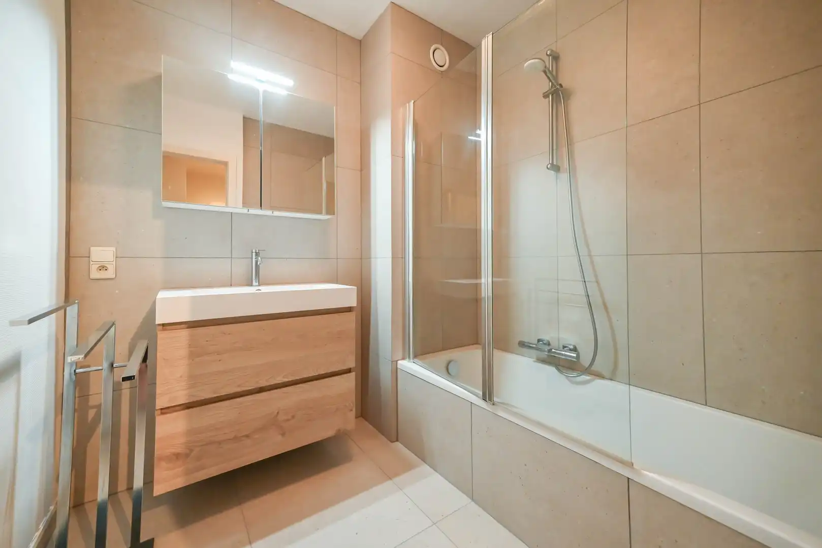 Tweeslaapkamerappartement in centrum Izegem foto 19