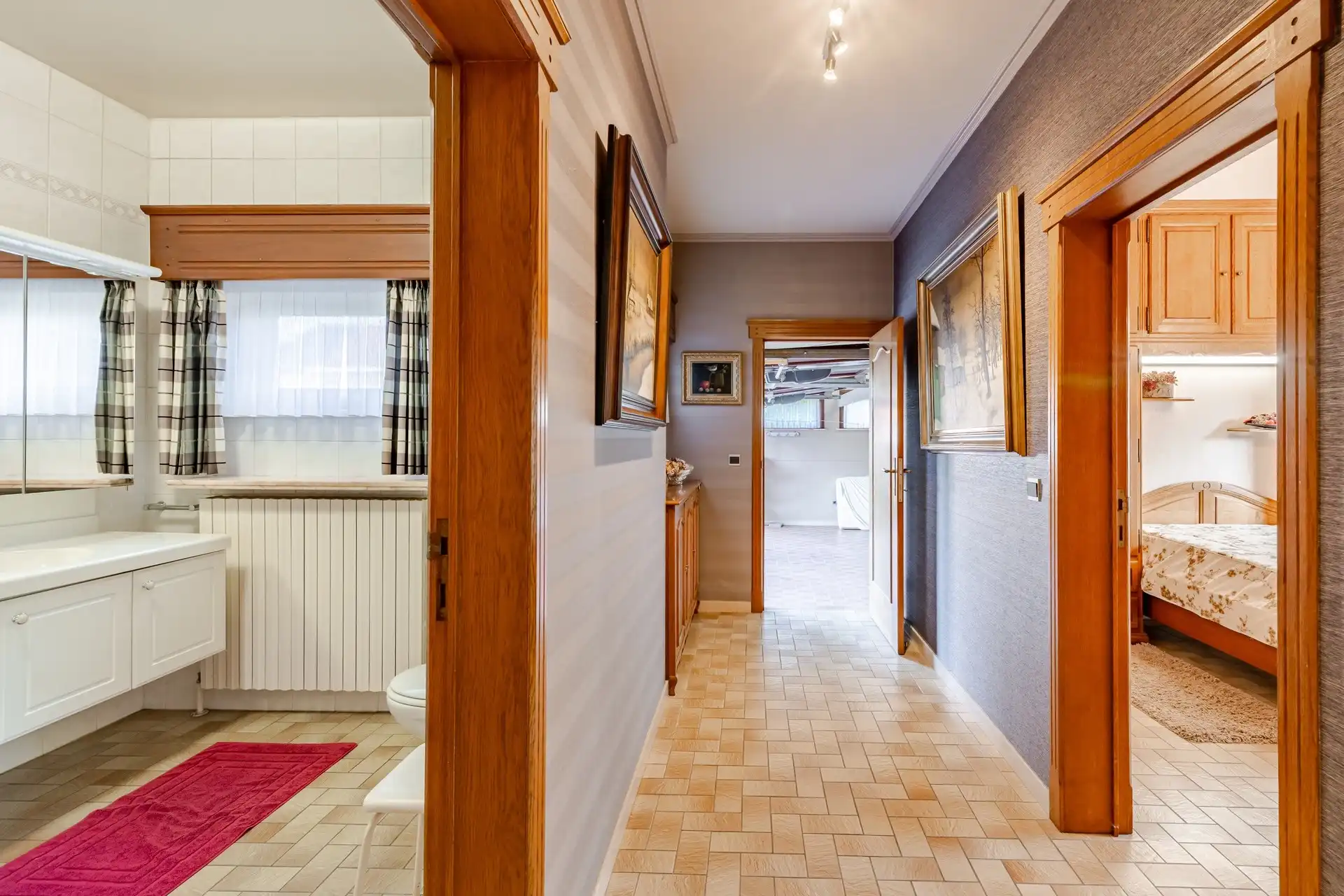 Charmante villa met panoramisch zicht op een toplocatie foto 28