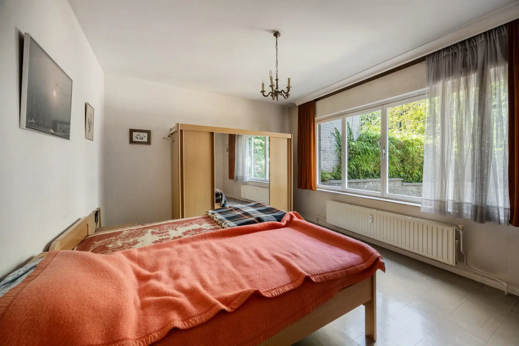Goed gelegen gelijkvloersappartement met 2 slaapkamers foto 14