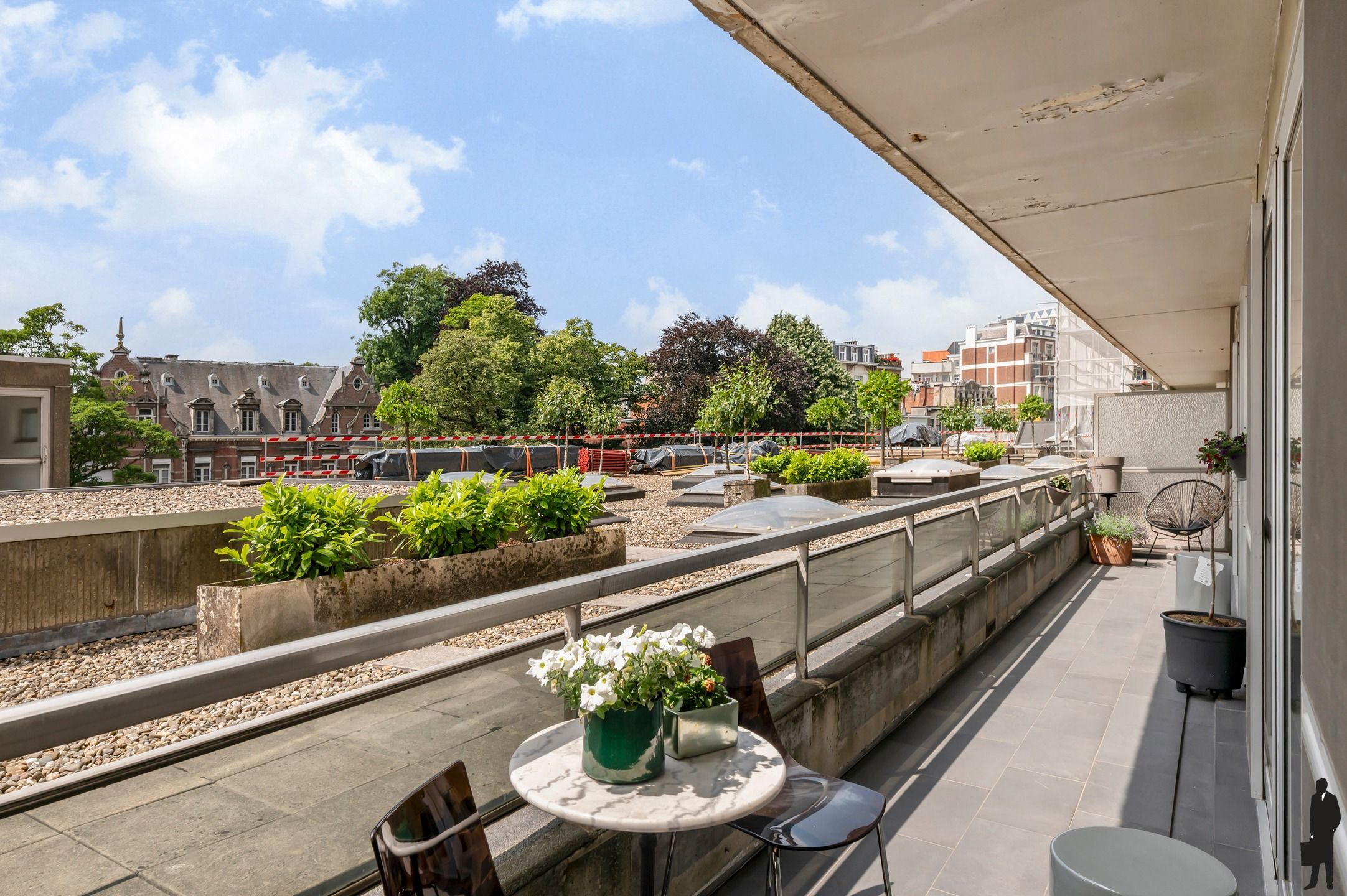 Ruim hoekappartement met 45 m² terras foto 2