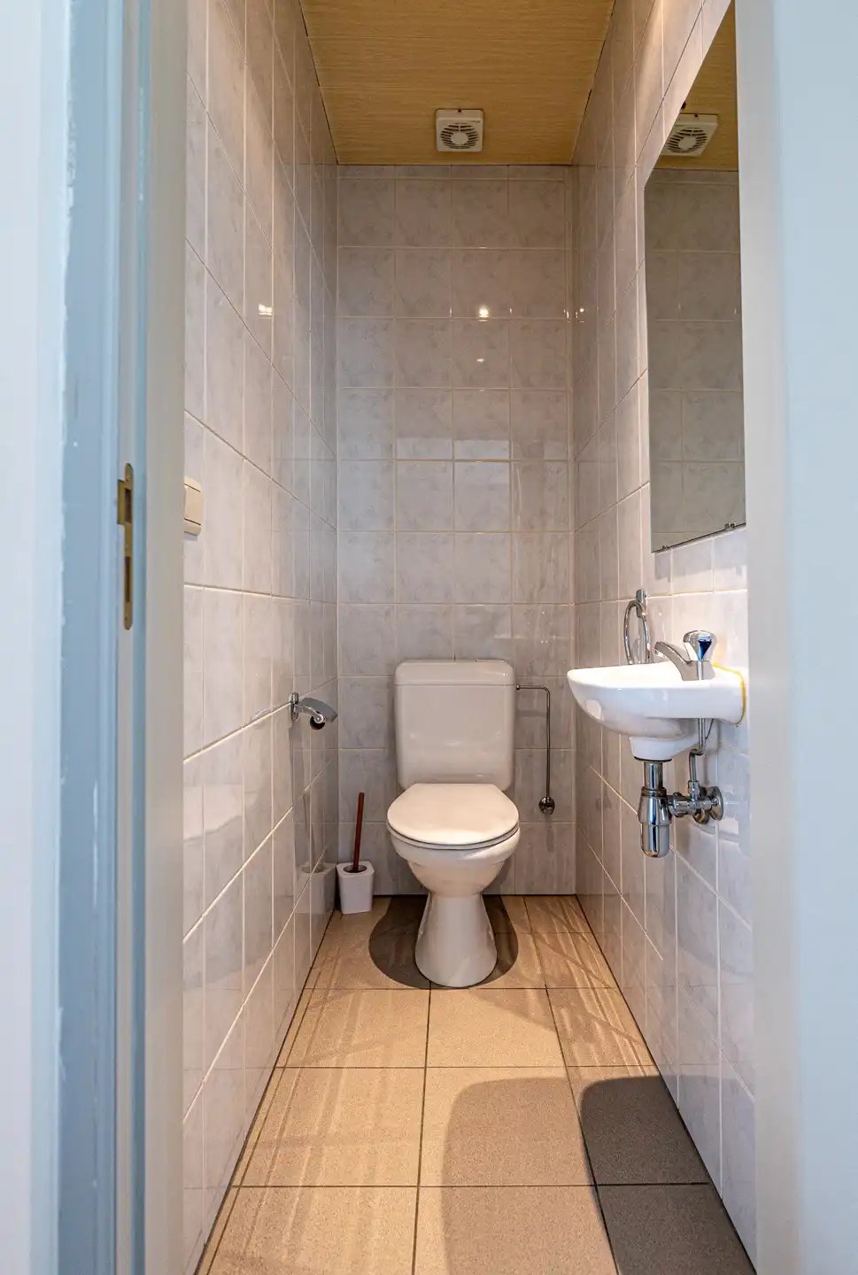 Instapklare woning in het centrum foto 17