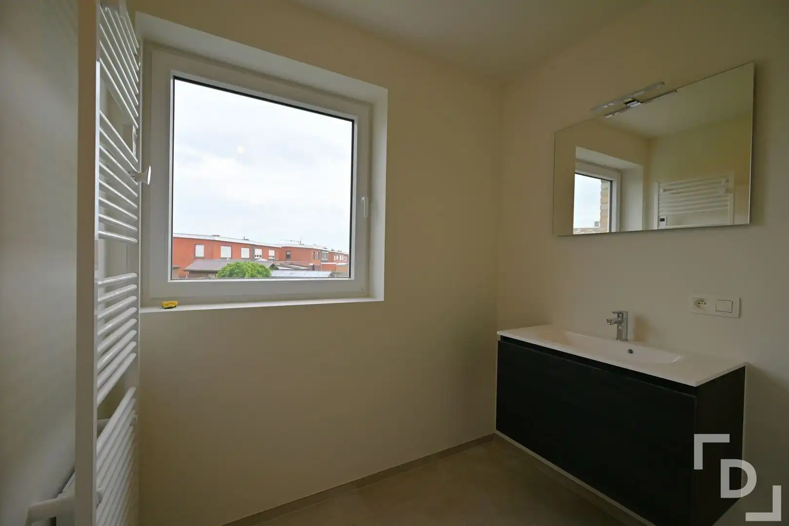 Afgewerkte nieuwbouwwoning te huur in hartje Proven. foto 7