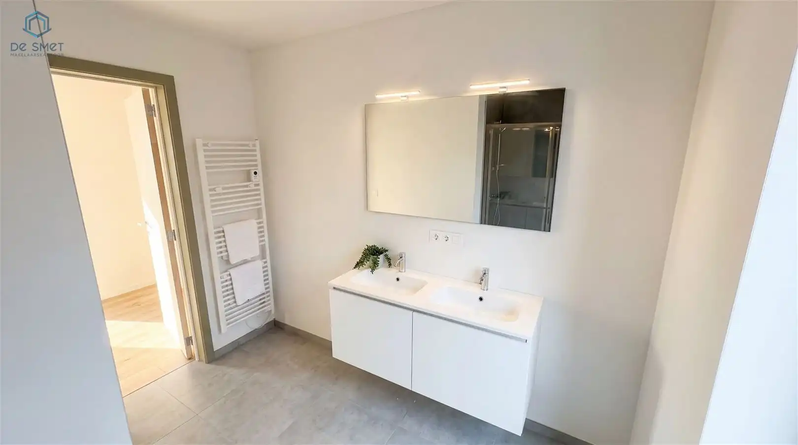 Instapklare nieuwbouwwoning met 4 slaapkamers, 2 badkamers en zonnige tuin foto 16