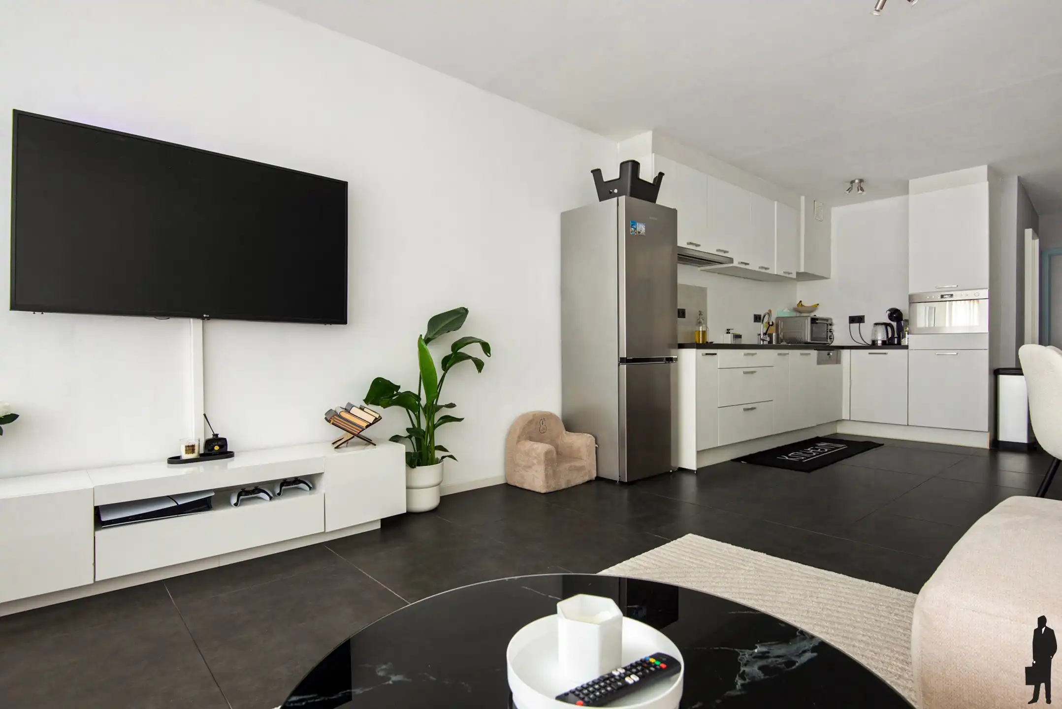 Instapklaar gelijkvloers appartement (81m²) met 2 slk’s, private parkeerplaats en kelderberging. foto 7