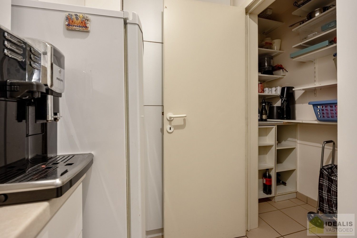 IDEALIS VASTGOED – RUIM INSTAPKLAAR APPARTEMENT IN KLEINSCHALIGE RESIDENTIE MET LICHTRIJKE LEEFRUIMTE, OPEN KEUKEN, HEERLIJK OVERDEKT TERRAS, 3 SLAAPKAMERS, BADKAMER, FIJNE WASPLAATS/BERGING EN INPANDIGE GARAGE OP EEN UITERST GUNSTIGE LOCATIE MIDDEN IN HET CENTRUM VAN PELT!! ZEER GESCHIKT VOOR KANDIDATEN OP ZOEK NAAR INSTAPKLAAR APPARTEMENT foto 22