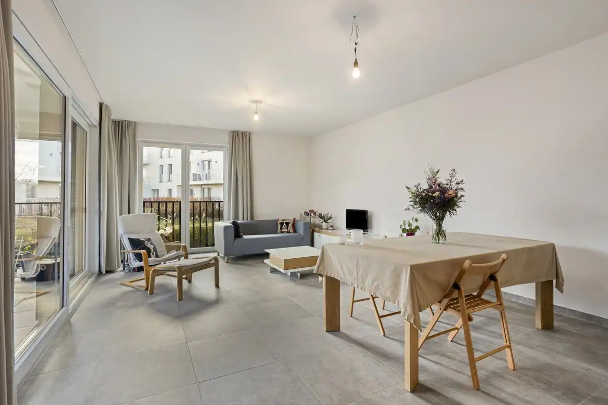 Rustig gelegen gelijkvloers appartement met terras in Boom foto 4