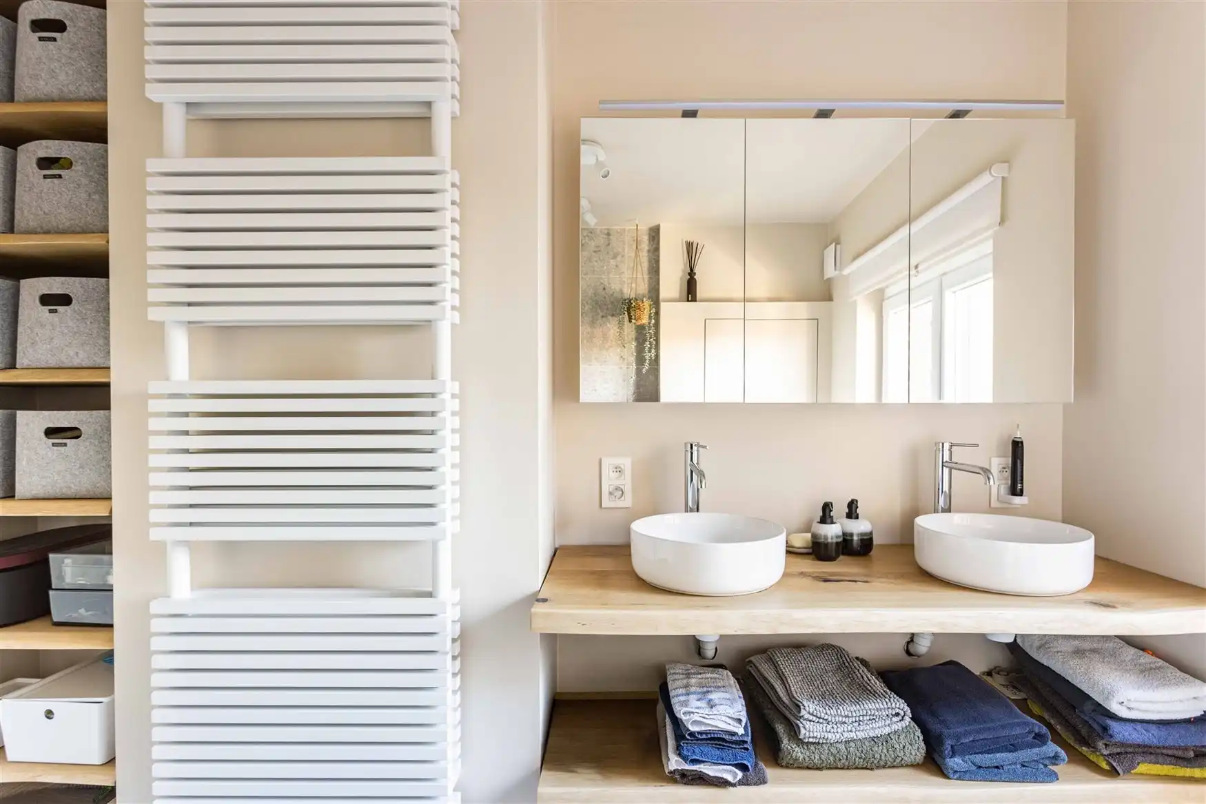 Stijlvol gerenoveerde woning in Wortegem-Petegem foto 10