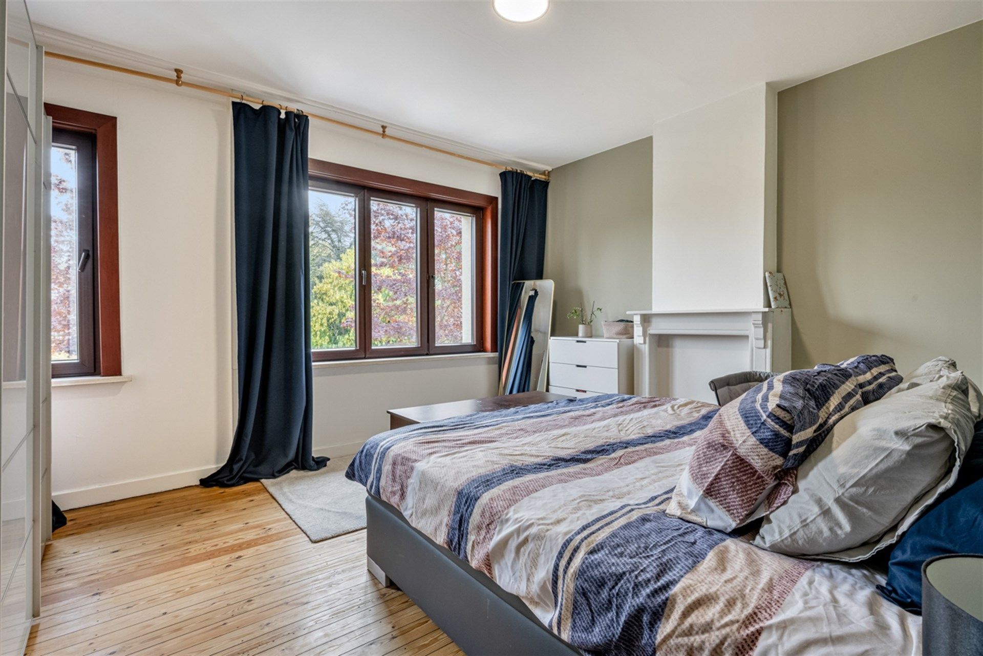Ruime woning met 4 slaapkamers en mooie tuin te Aalst foto 14