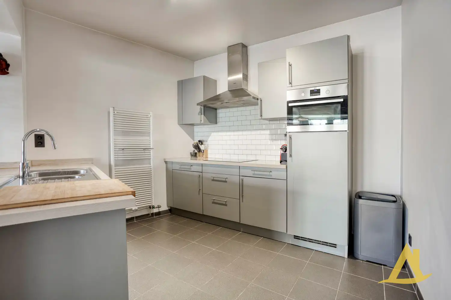 INSTAPKLAAR APPARTEMENT IN HET HART VAN DIEST! foto 9