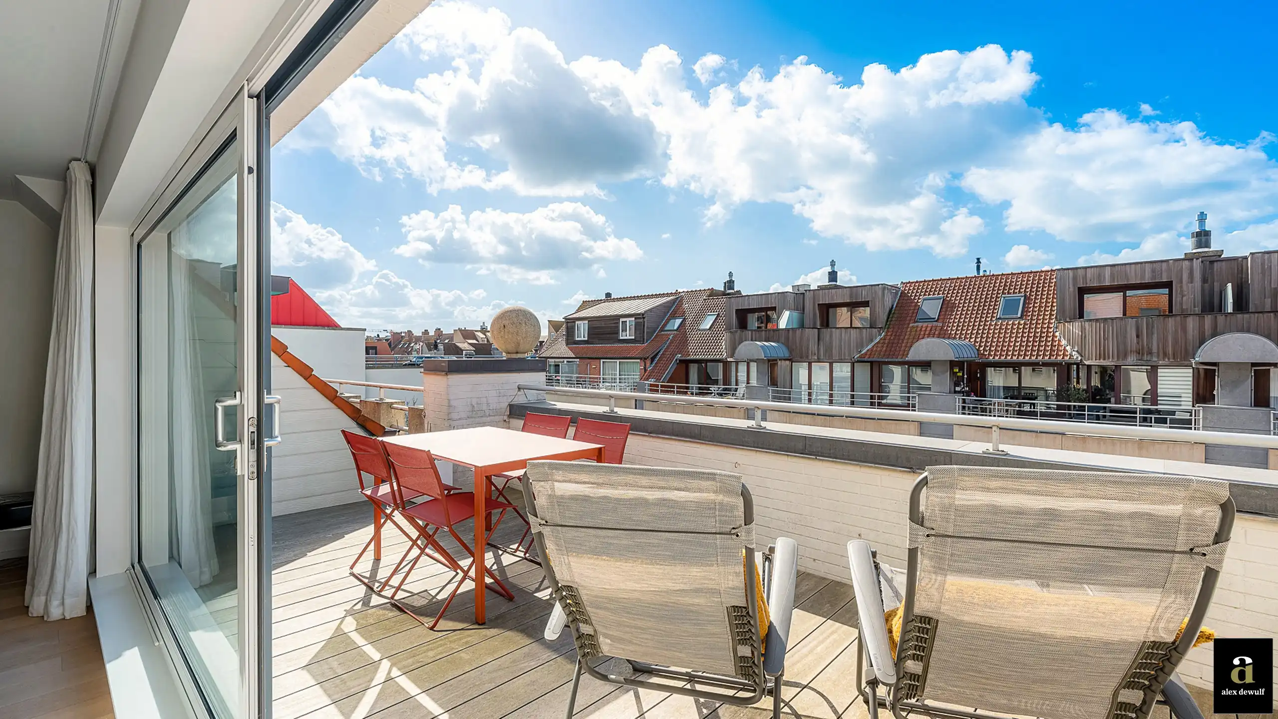 Instapklare duplex met 3 slpks en een groot zonneterras      foto 30