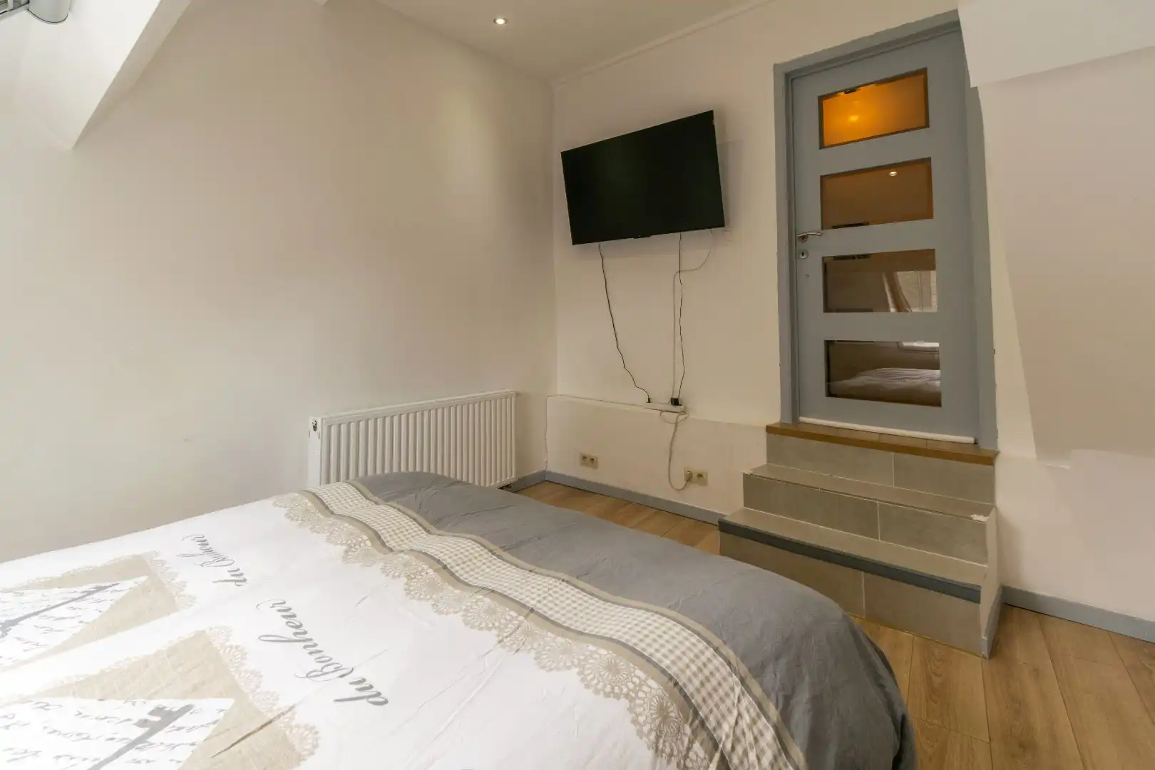 GERENOVEERDE WONING (EPC: B) MET 3 SLP + 2BDK ! foto 13