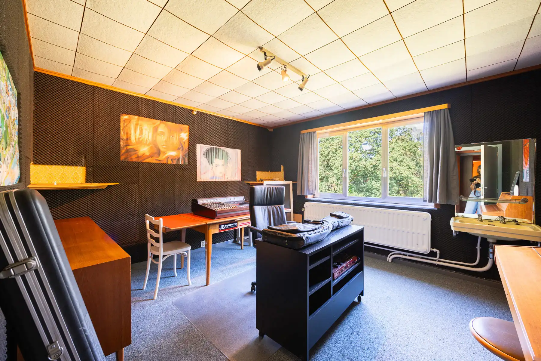 Charmante woning met prachtige tuin op een toplocatie  foto 19