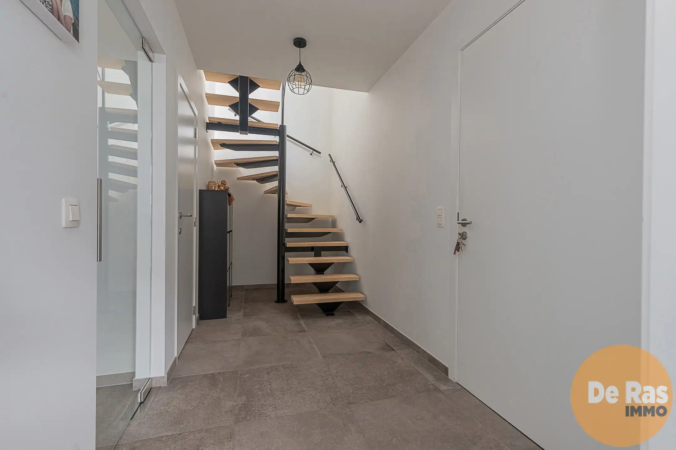 WANZELE - Recente, ruime duplex met 2 slp - terras - garage foto 2